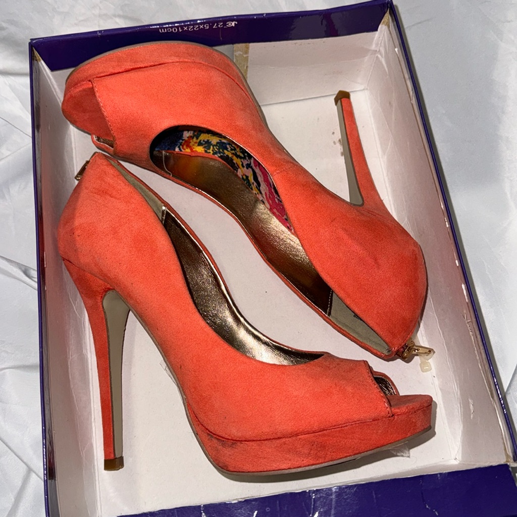 Brand New Madden Girl Pumps